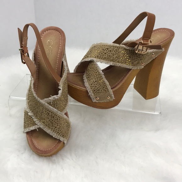 Retro Platform Heels - Picture 8 of 8